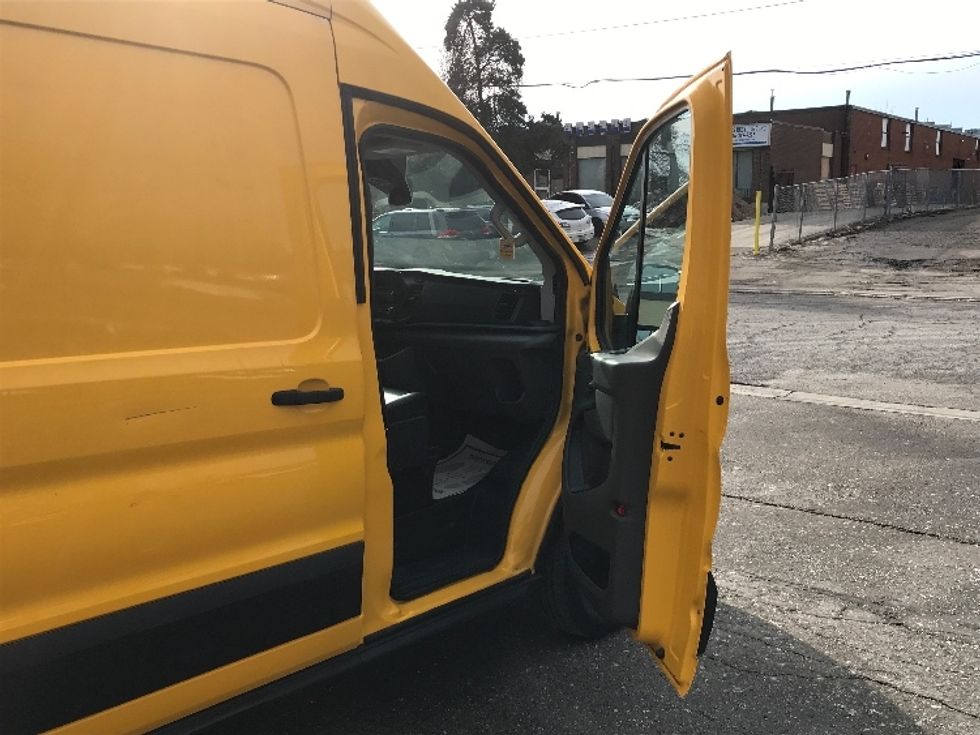 Cargo Van (Panel Van)-Light and Medium Duty Trucks-Ford-2020-Transit 250-Mississauga-ON-119,702\n\t\tkm-$ 36,750 - Image 20