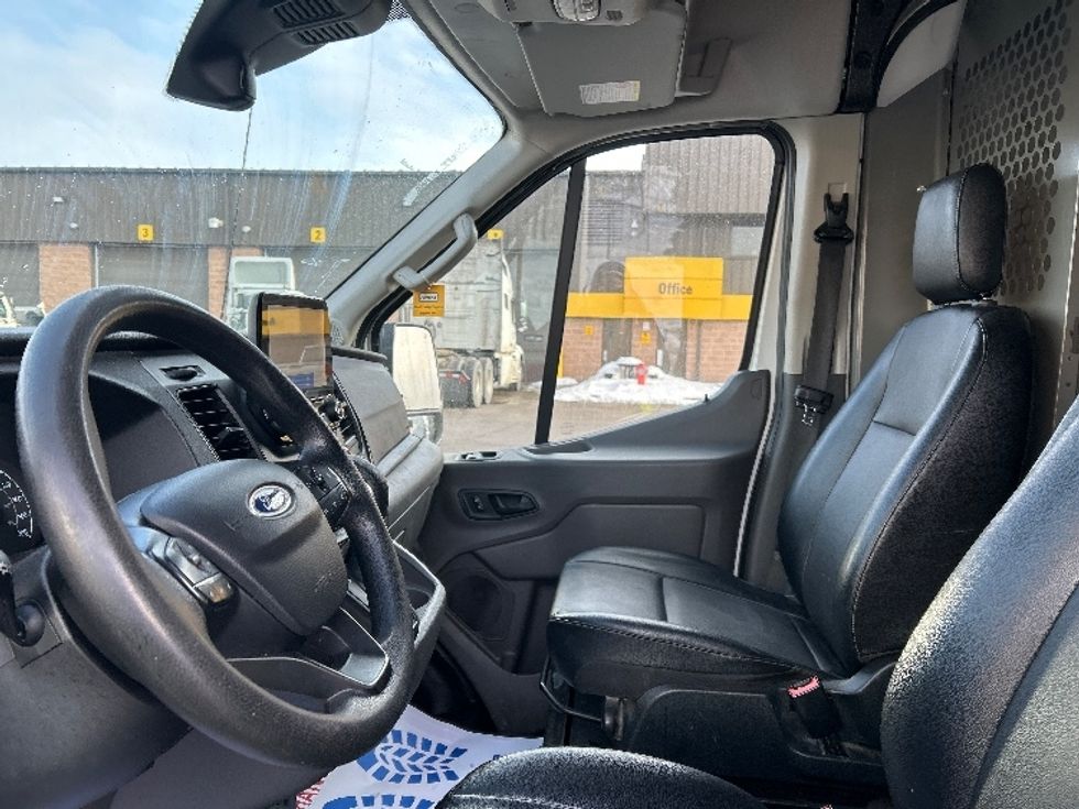 Cargo Van (Panel Van)-Light and Medium Duty Trucks-Ford-2020-Transit 250-Mississauga-ON-130,663\n\t\tkm-$ 42,500 - Image 16