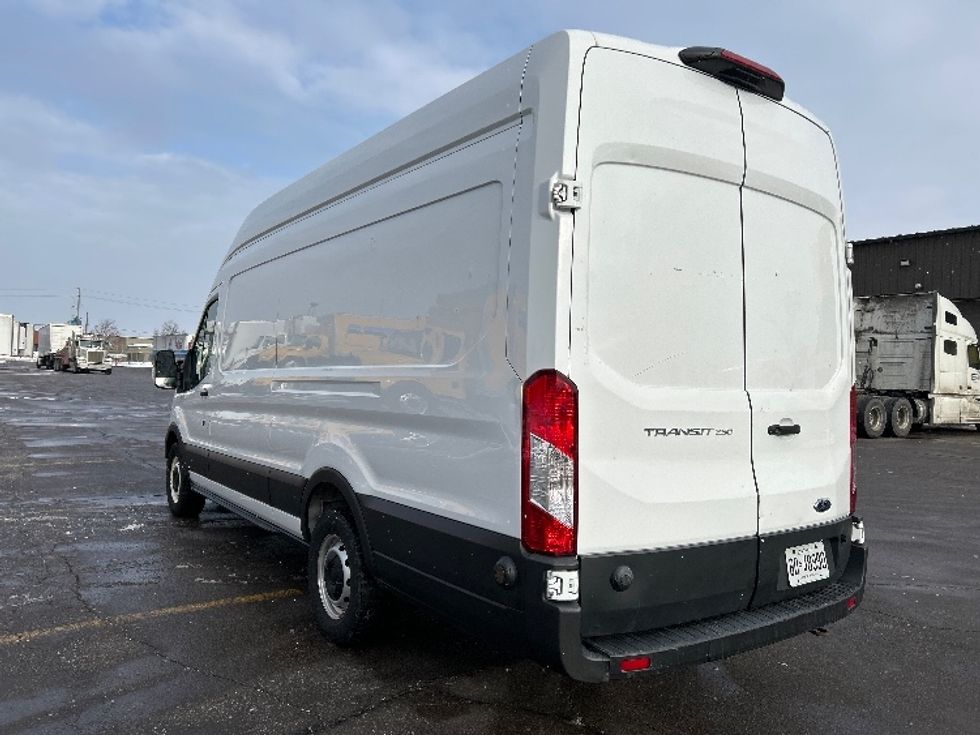 Cargo Van (Panel Van)-Light and Medium Duty Trucks-Ford-2020-Transit 250-Mississauga-ON-130,663\n\t\tkm-$ 42,500 - Image 5
