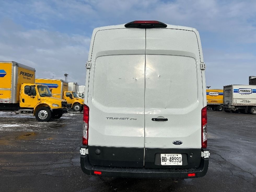 Cargo Van (Panel Van)-Light and Medium Duty Trucks-Ford-2020-Transit 250-Mississauga-ON-130,663\n\t\tkm-$ 42,500 - Image 6