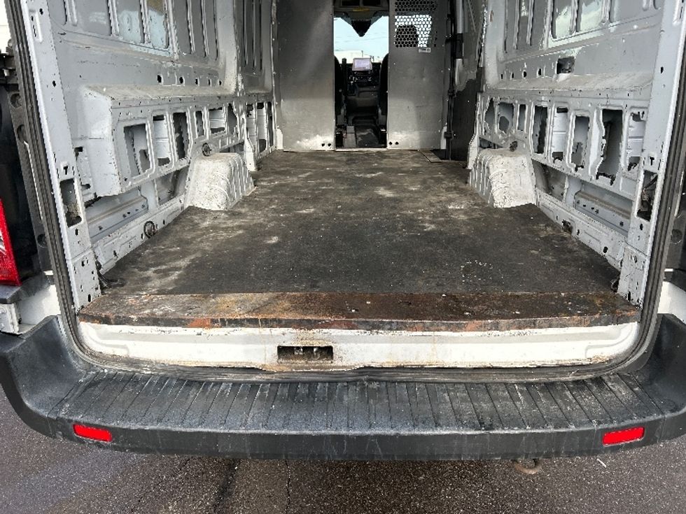 Cargo Van (Panel Van)-Light and Medium Duty Trucks-Ford-2020-Transit 250-Mississauga-ON-130,663\n\t\tkm-$ 42,500 - Image 8