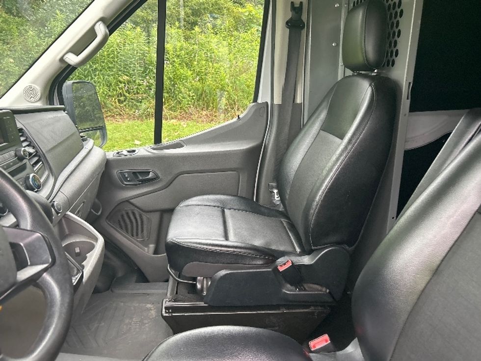 Cargo Van (Panel Van)-Light and Medium Duty Trucks-Ford-2020-Transit 250-Montgomery-NY-95,938\n\t\tmiles-$ 29,250 - Image 18