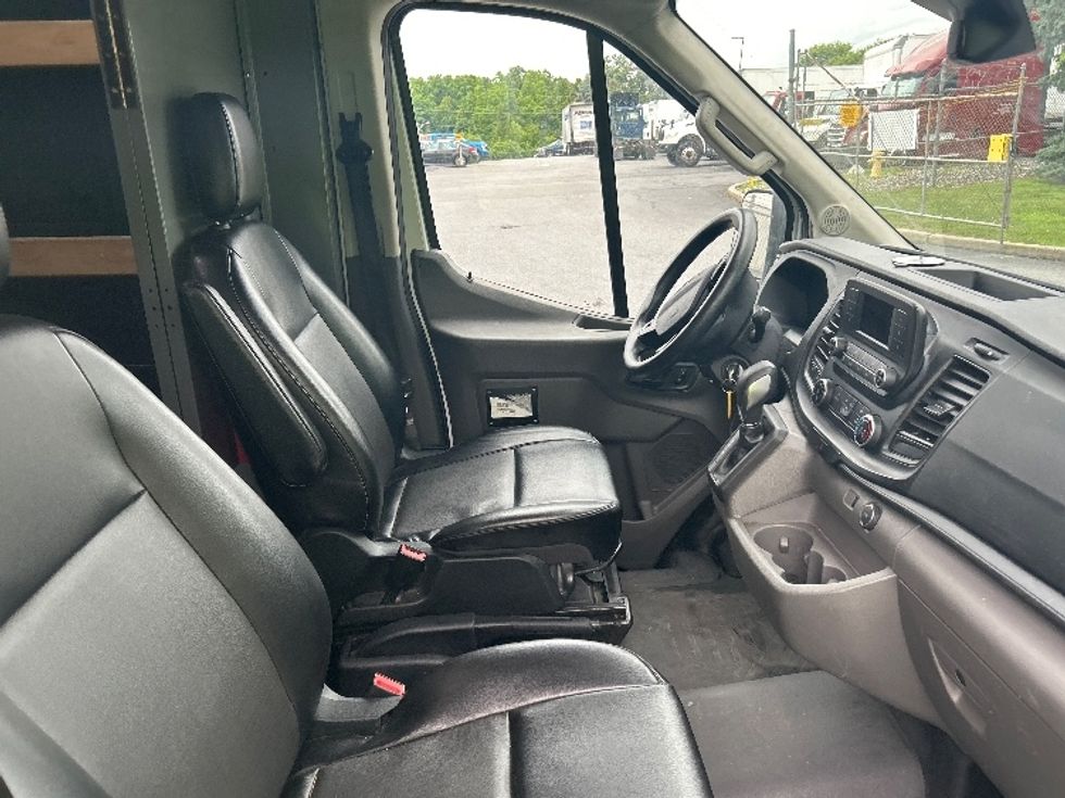 Cargo Van (Panel Van)-Light and Medium Duty Trucks-Ford-2020-Transit 250-Montgomery-NY-95,938\n\t\tmiles-$ 29,250 - Image 21