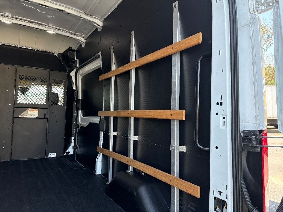 Cargo Van (Panel Van)-Light and Medium Duty Trucks-Ford-2020-Transit 250-Norcross-GA-69,230\n\t\tmiles-$ 33,000 - Image 11