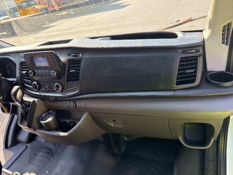 Cargo Van (Panel Van)-Light and Medium Duty Trucks-Ford-2020-Transit 250-Norcross-GA-69,230\n\t\tmiles-$ 33,000 - Image 20