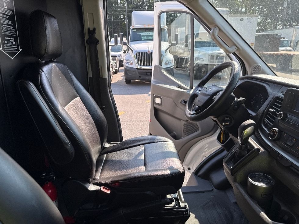 Cargo Van (Panel Van)-Light and Medium Duty Trucks-Ford-2020-Transit 250-Norcross-GA-69,230\n\t\tmiles-$ 33,000 - Image 21