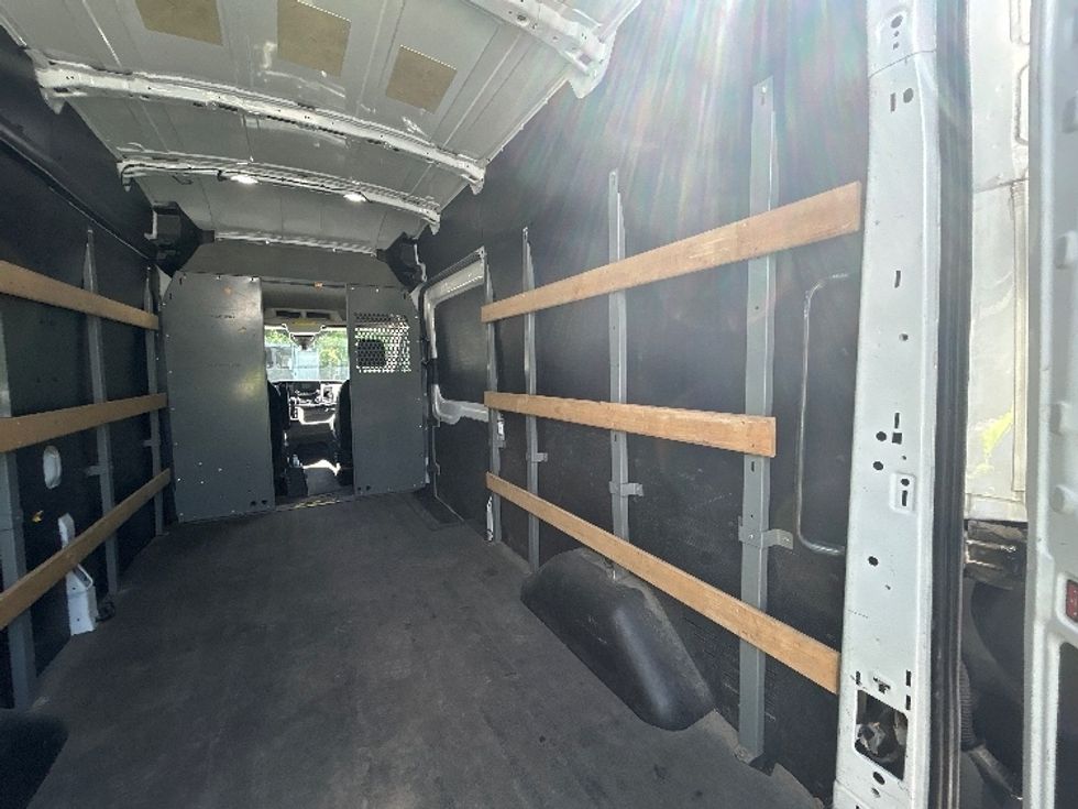 Cargo Van (Panel Van)-Light and Medium Duty Trucks-Ford-2020-Transit 250-Norfolk-VA-80,425\n\t\tmiles-$ 32,750 - Image 12