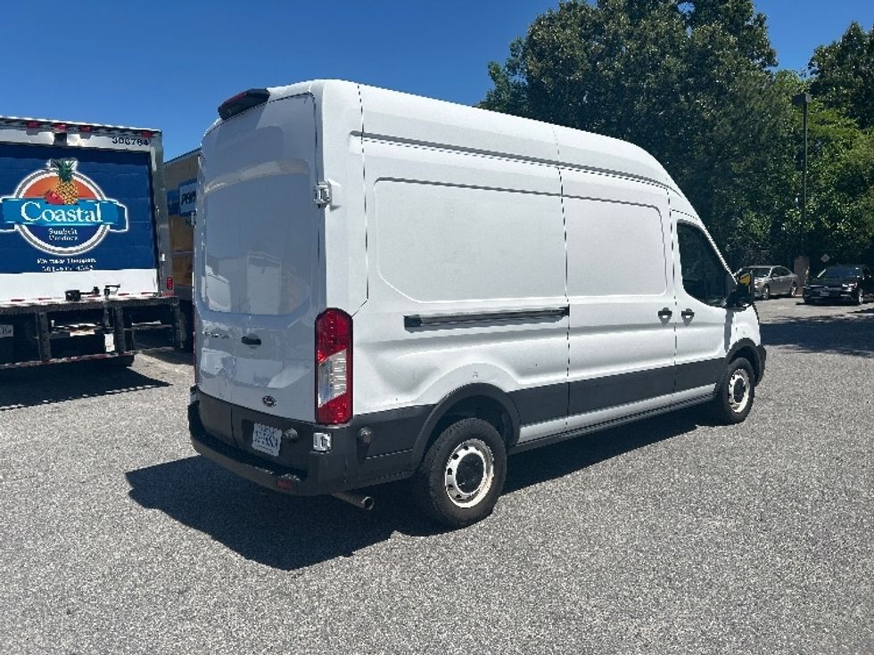 Cargo Van (Panel Van)-Light and Medium Duty Trucks-Ford-2020-Transit 250-Norfolk-VA-80,425\n\t\tmiles-$ 32,750 - Image 13