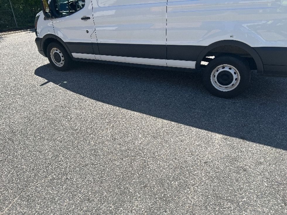Cargo Van (Panel Van)-Light and Medium Duty Trucks-Ford-2020-Transit 250-Norfolk-VA-80,425\n\t\tmiles-$ 32,750 - Image 5