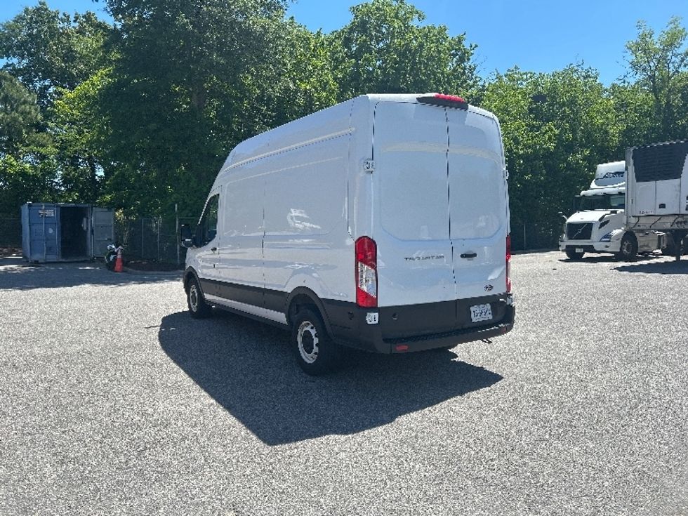 Cargo Van (Panel Van)-Light and Medium Duty Trucks-Ford-2020-Transit 250-Norfolk-VA-80,425\n\t\tmiles-$ 32,750 - Image 6