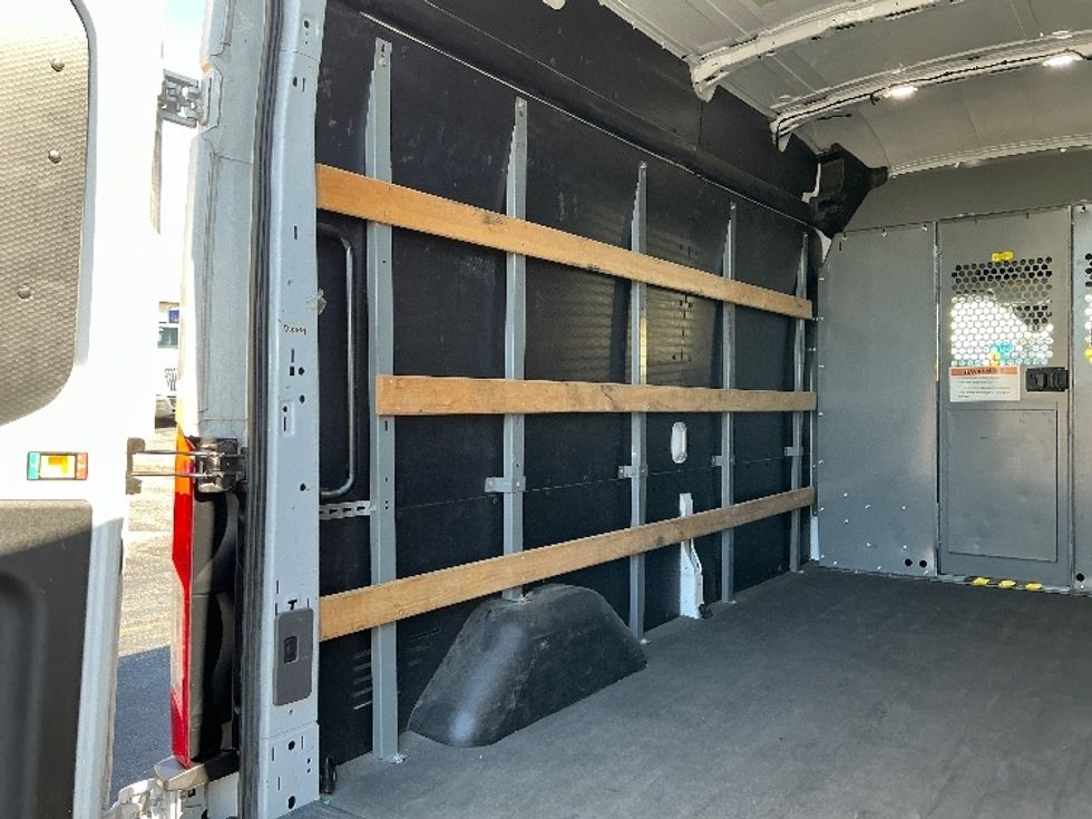 Cargo Van (Panel Van)-Light and Medium Duty Trucks-Ford-2020-Transit 250-Orlando-FL-51,180\n\t\tmiles-$ 35,750 - Image 11