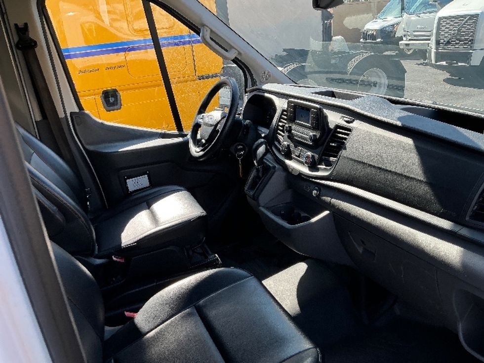 Cargo Van (Panel Van)-Light and Medium Duty Trucks-Ford-2020-Transit 250-Orlando-FL-51,180\n\t\tmiles-$ 35,750 - Image 22