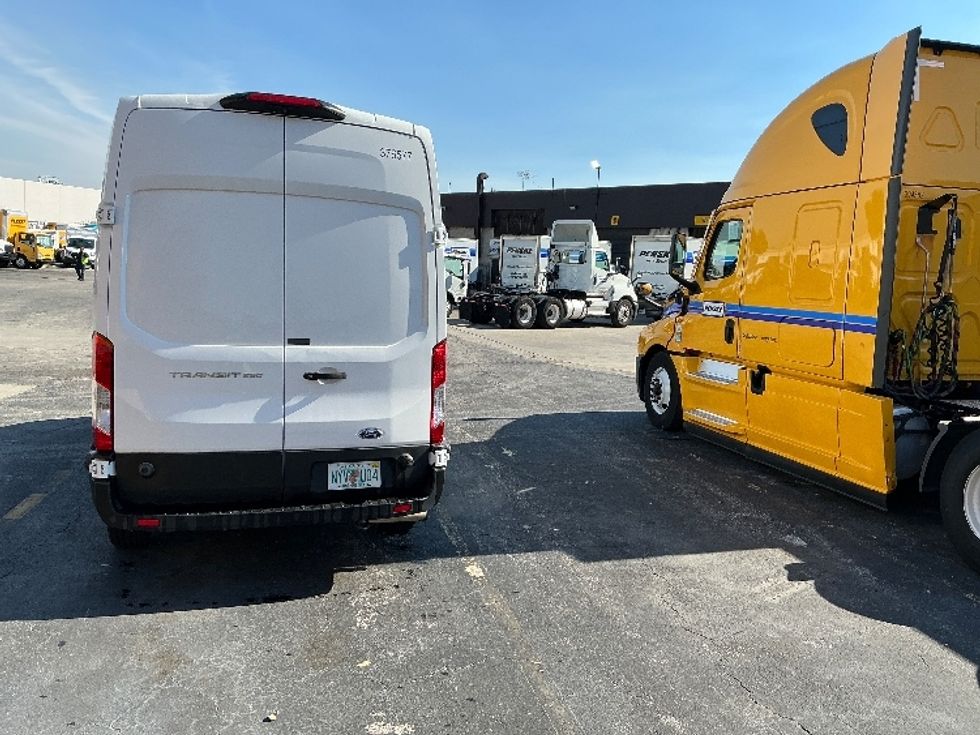 Cargo Van (Panel Van)-Light and Medium Duty Trucks-Ford-2020-Transit 250-Orlando-FL-51,180\n\t\tmiles-$ 35,750 - Image 7