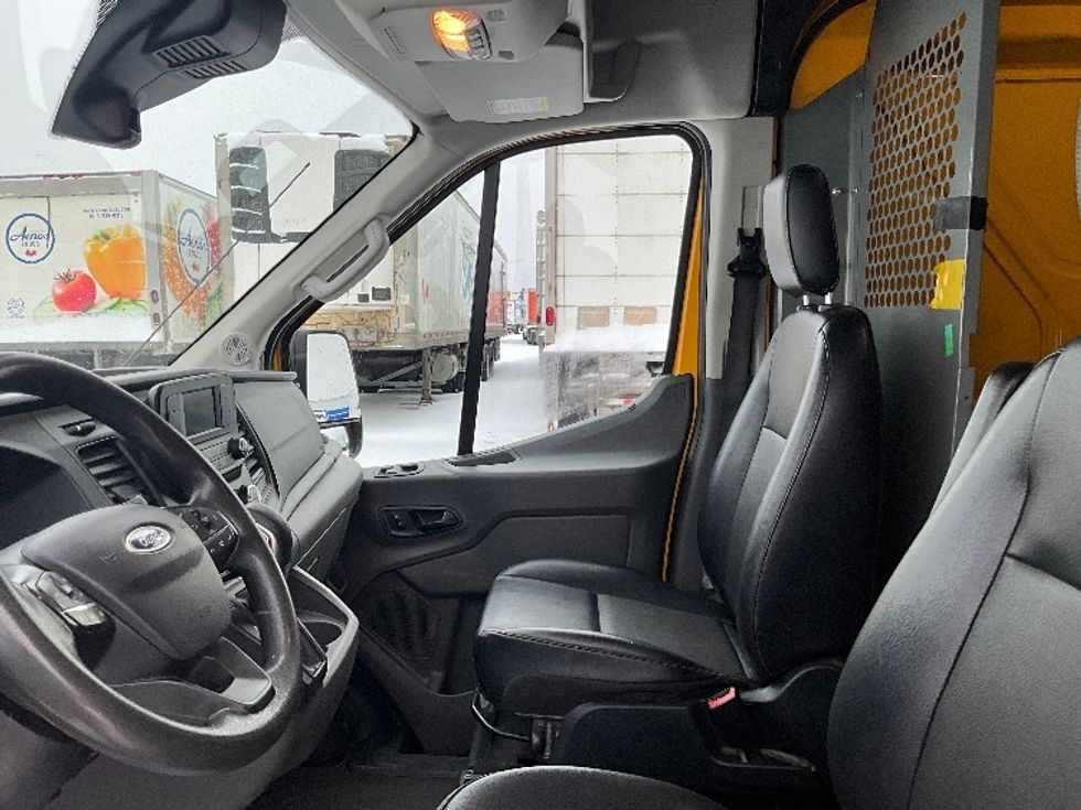 Cargo Van (Panel Van)-Light and Medium Duty Trucks-Ford-2020-Transit 250-Ottawa-ON-125,377\n\t\tkm-$ 36,250 - Image 18