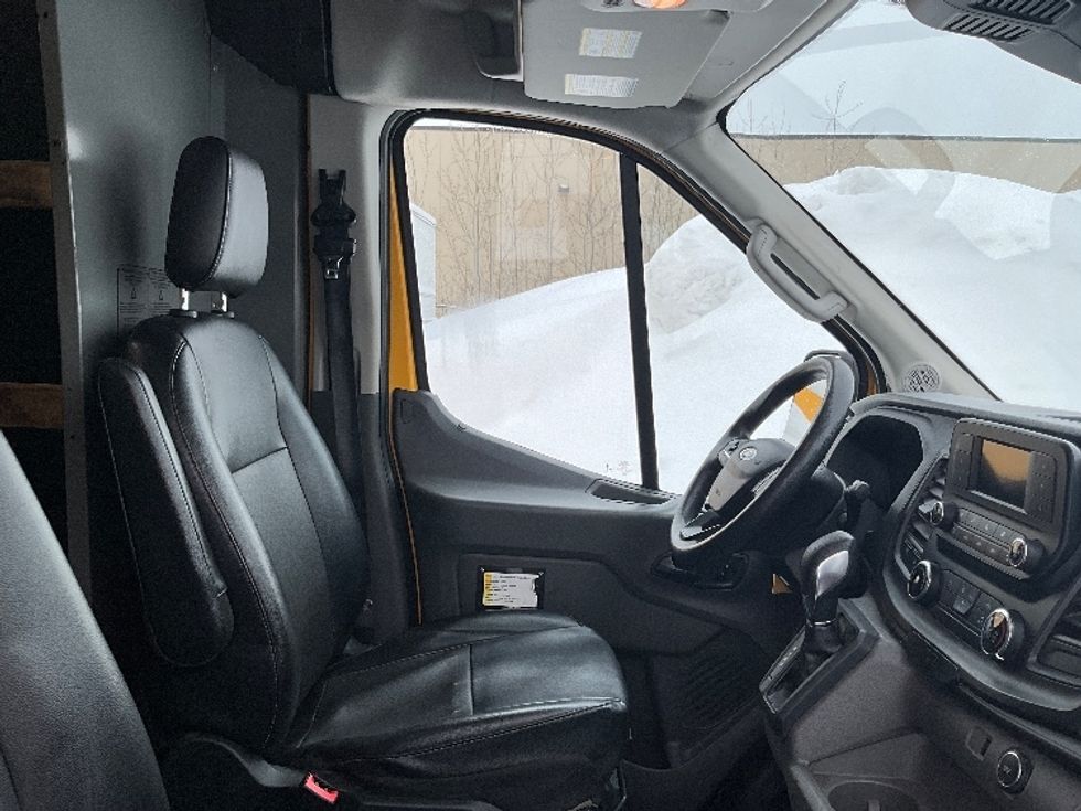 Cargo Van (Panel Van)-Light and Medium Duty Trucks-Ford-2020-Transit 250-Ottawa-ON-125,377\n\t\tkm-$ 36,250 - Image 21