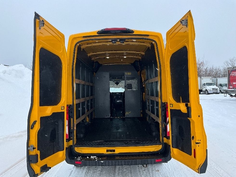 Cargo Van (Panel Van)-Light and Medium Duty Trucks-Ford-2020-Transit 250-Ottawa-ON-125,377\n\t\tkm-$ 36,250 - Image 8