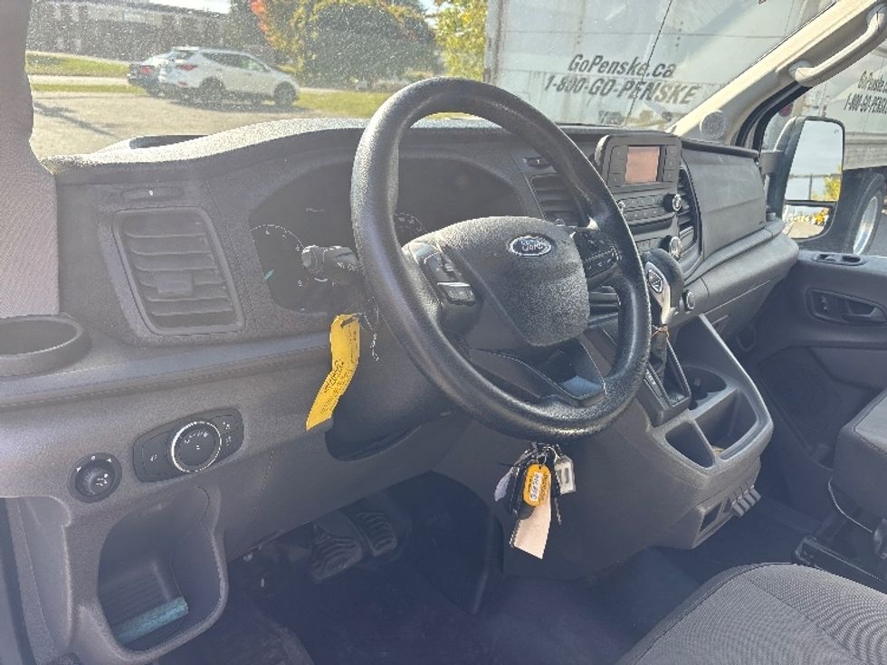Cargo Van (Panel Van)-Light and Medium Duty Trucks-Ford-2020-Transit 250-Ottawa-ON-199,553\n\t\tkm-$ 31,000 - Image 17