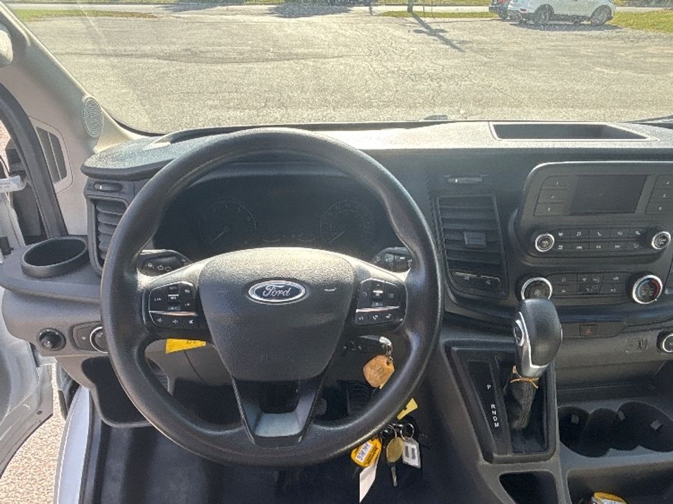 Cargo Van (Panel Van)-Light and Medium Duty Trucks-Ford-2020-Transit 250-Ottawa-ON-199,553\n\t\tkm-$ 31,000 - Image 18