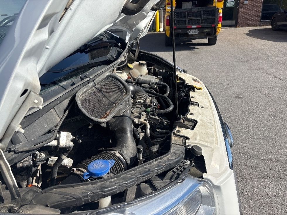 Cargo Van (Panel Van)-Light and Medium Duty Trucks-Ford-2020-Transit 250-Ottawa-ON-199,553\n\t\tkm-$ 31,000 - Image 23