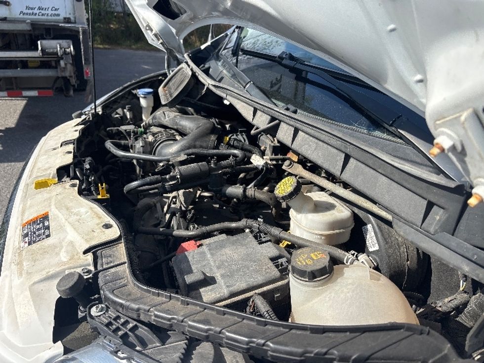 Cargo Van (Panel Van)-Light and Medium Duty Trucks-Ford-2020-Transit 250-Ottawa-ON-199,553\n\t\tkm-$ 31,000 - Image 24