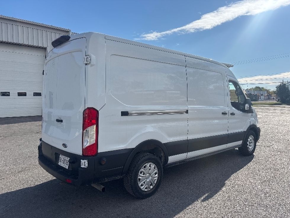 Cargo Van (Panel Van)-Light and Medium Duty Trucks-Ford-2020-Transit 250-Ottawa-ON-218,509\n\t\tkm-$ 28,500 - Image 13