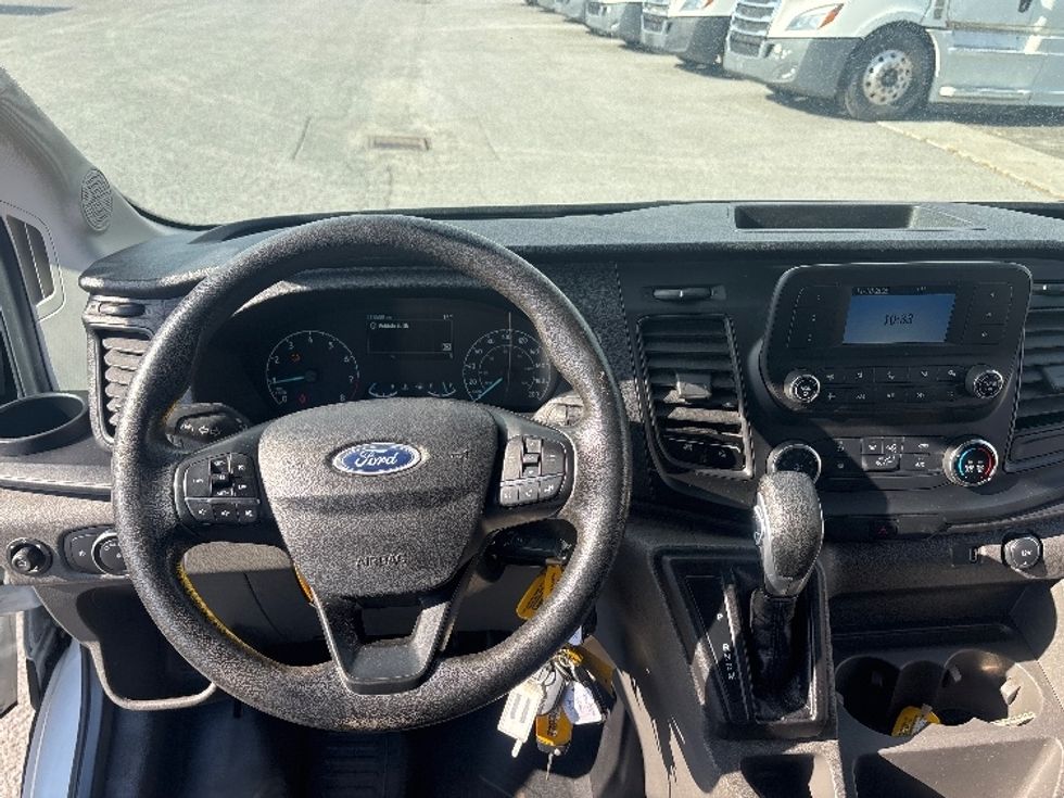 Cargo Van (Panel Van)-Light and Medium Duty Trucks-Ford-2020-Transit 250-Ottawa-ON-218,509\n\t\tkm-$ 28,500 - Image 18