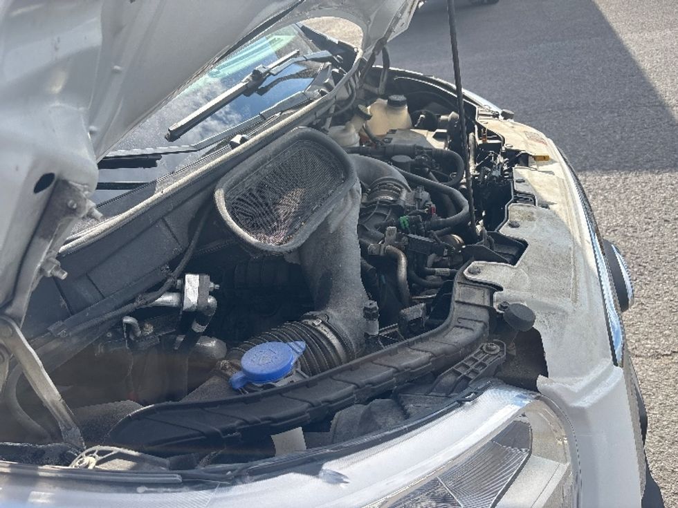 Cargo Van (Panel Van)-Light and Medium Duty Trucks-Ford-2020-Transit 250-Ottawa-ON-218,509\n\t\tkm-$ 28,500 - Image 23