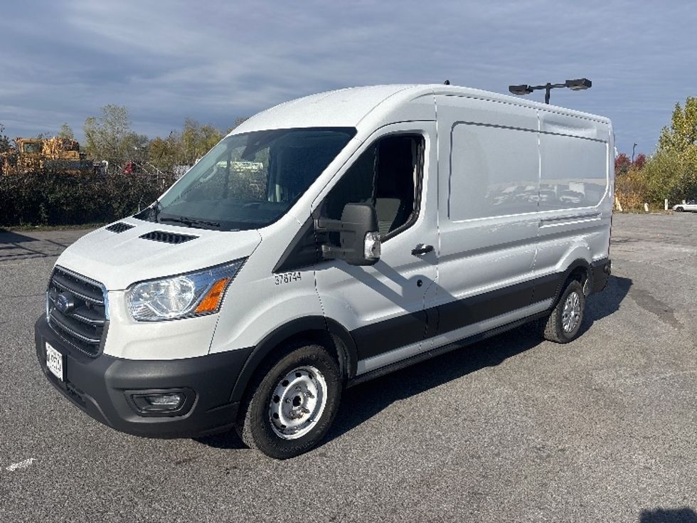 Cargo Van (Panel Van)-Light and Medium Duty Trucks-Ford-2020-Transit 250-Ottawa-ON-218,509\n\t\tkm-$ 28,500 - Image 3