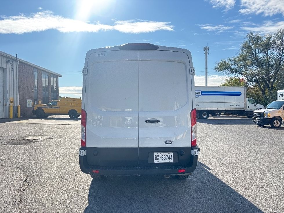 Cargo Van (Panel Van)-Light and Medium Duty Trucks-Ford-2020-Transit 250-Ottawa-ON-218,509\n\t\tkm-$ 28,500 - Image 7