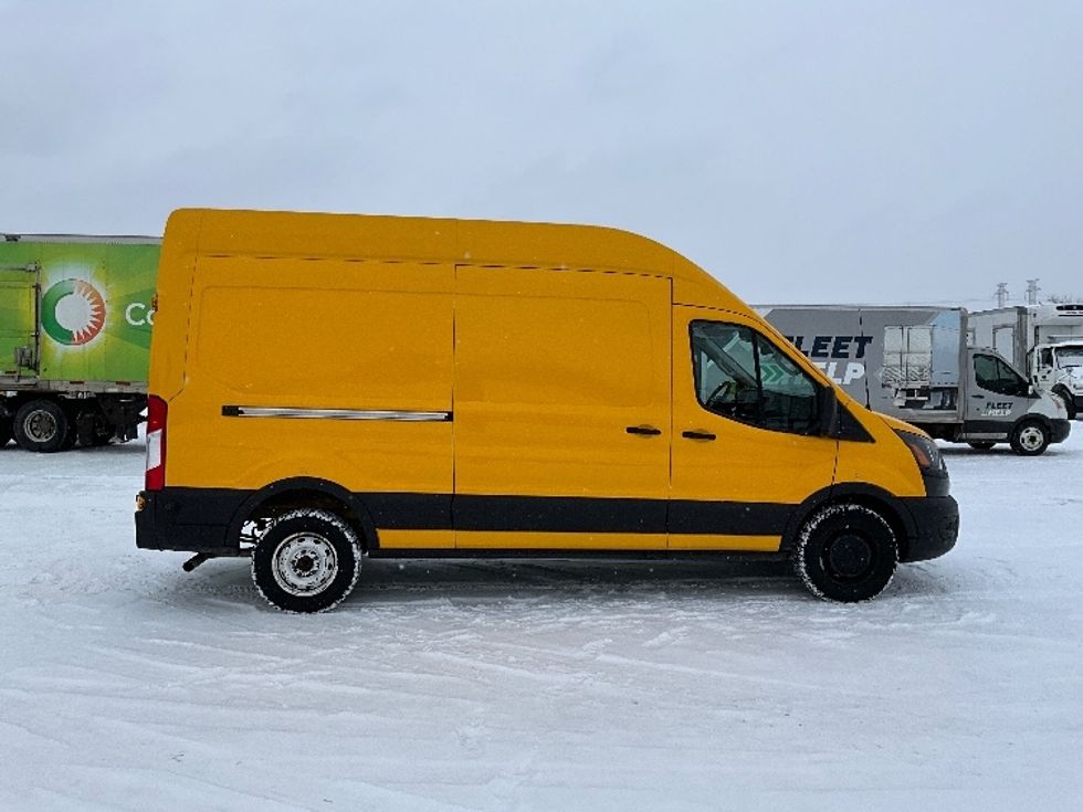 Cargo Van (Panel Van)-Light and Medium Duty Trucks-Ford-2020-Transit 250-Ottawa-ON-221,795\n\t\tkm-$ 29,750 - Image 14