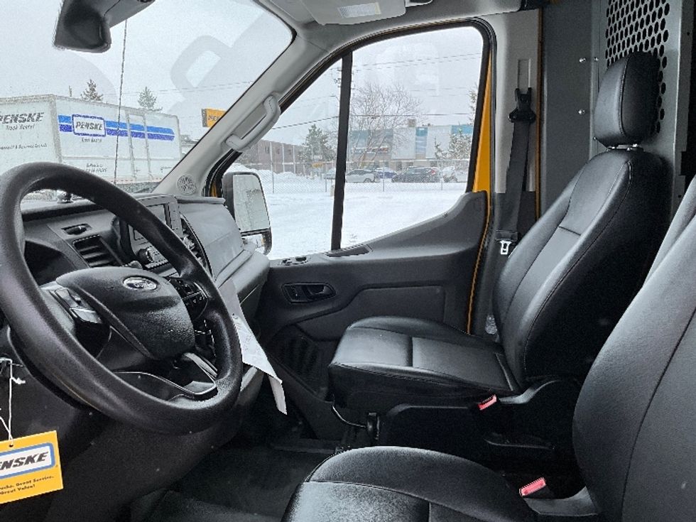 Cargo Van (Panel Van)-Light and Medium Duty Trucks-Ford-2020-Transit 250-Ottawa-ON-221,795\n\t\tkm-$ 29,750 - Image 18