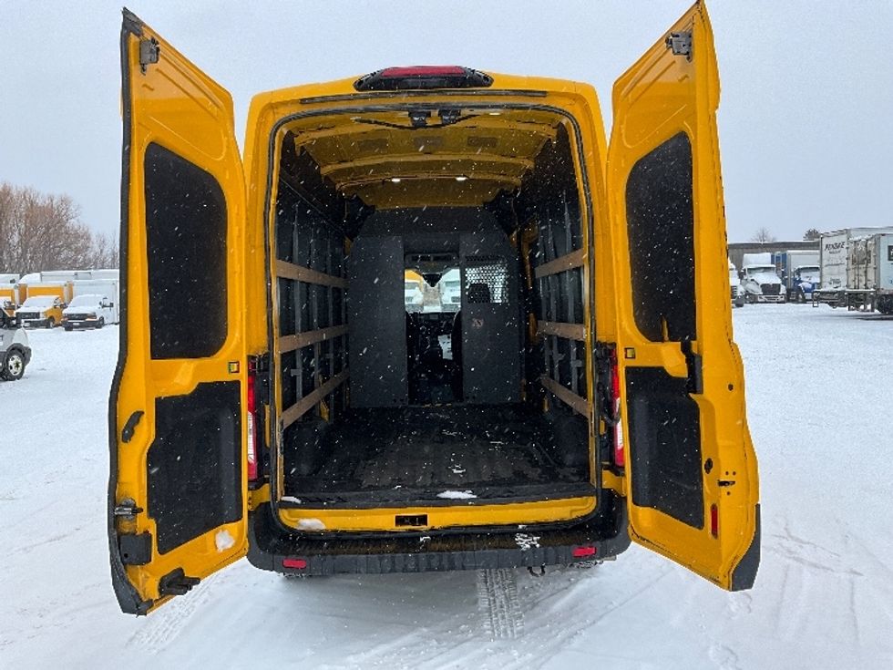 Cargo Van (Panel Van)-Light and Medium Duty Trucks-Ford-2020-Transit 250-Ottawa-ON-221,795\n\t\tkm-$ 29,750 - Image 8