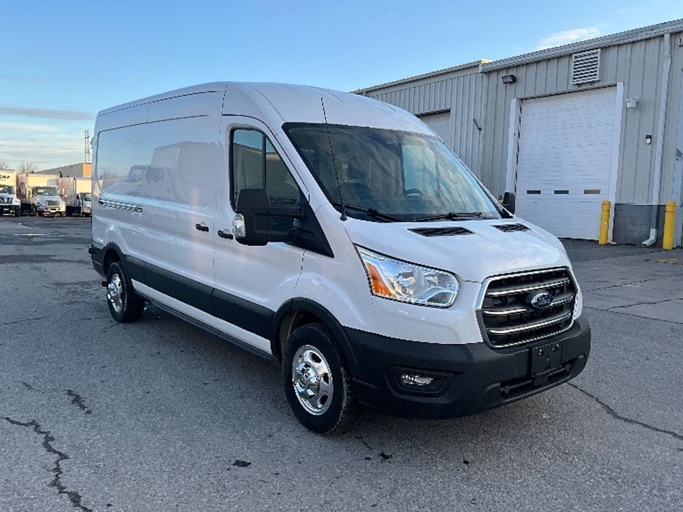 Cargo Van (Panel Van)-Light and Medium Duty Trucks-Ford-2020-Transit 250-Ottawa-ON-57,666\n\t\tkm-$ 41,500 - Image 1