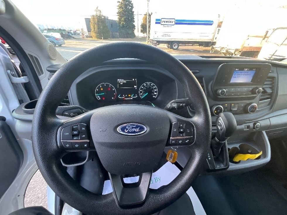 Cargo Van (Panel Van)-Light and Medium Duty Trucks-Ford-2020-Transit 250-Ottawa-ON-57,666\n\t\tkm-$ 41,500 - Image 15