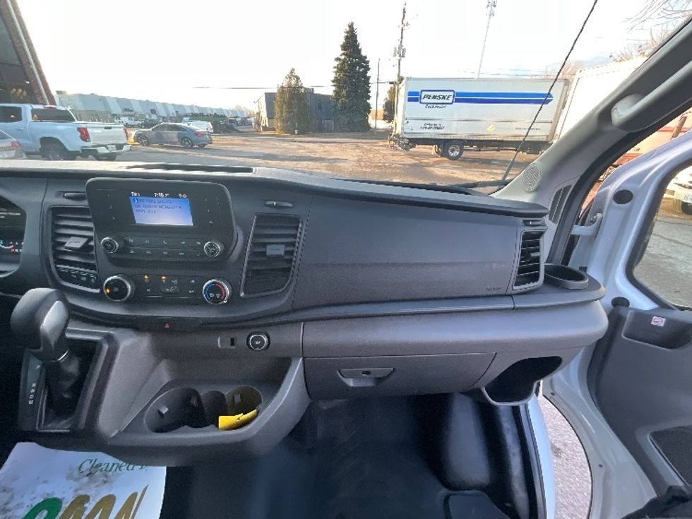 Cargo Van (Panel Van)-Light and Medium Duty Trucks-Ford-2020-Transit 250-Ottawa-ON-57,666\n\t\tkm-$ 41,500 - Image 18