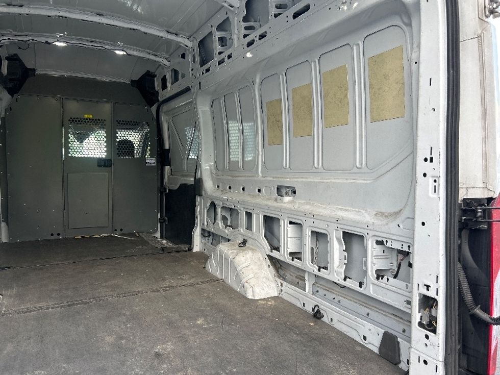 Cargo Van (Panel Van)-Light and Medium Duty Trucks-Ford-2020-Transit 250-Pennsauken-NJ-90,438\n\t\tmiles-$ 30,750 - Image 12