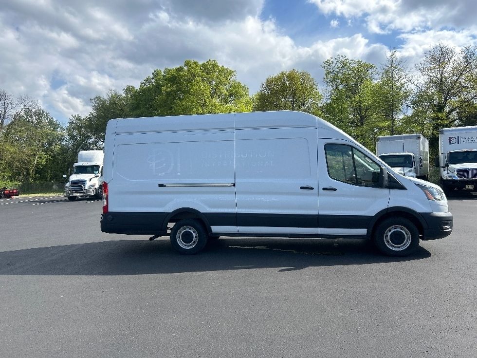 Cargo Van (Panel Van)-Light and Medium Duty Trucks-Ford-2020-Transit 250-Pennsauken-NJ-90,438\n\t\tmiles-$ 30,750 - Image 15