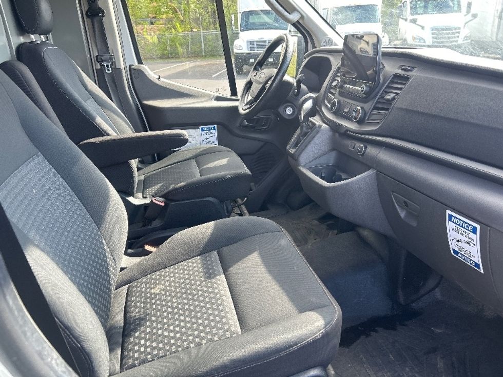 Cargo Van (Panel Van)-Light and Medium Duty Trucks-Ford-2020-Transit 250-Pennsauken-NJ-90,438\n\t\tmiles-$ 30,750 - Image 22