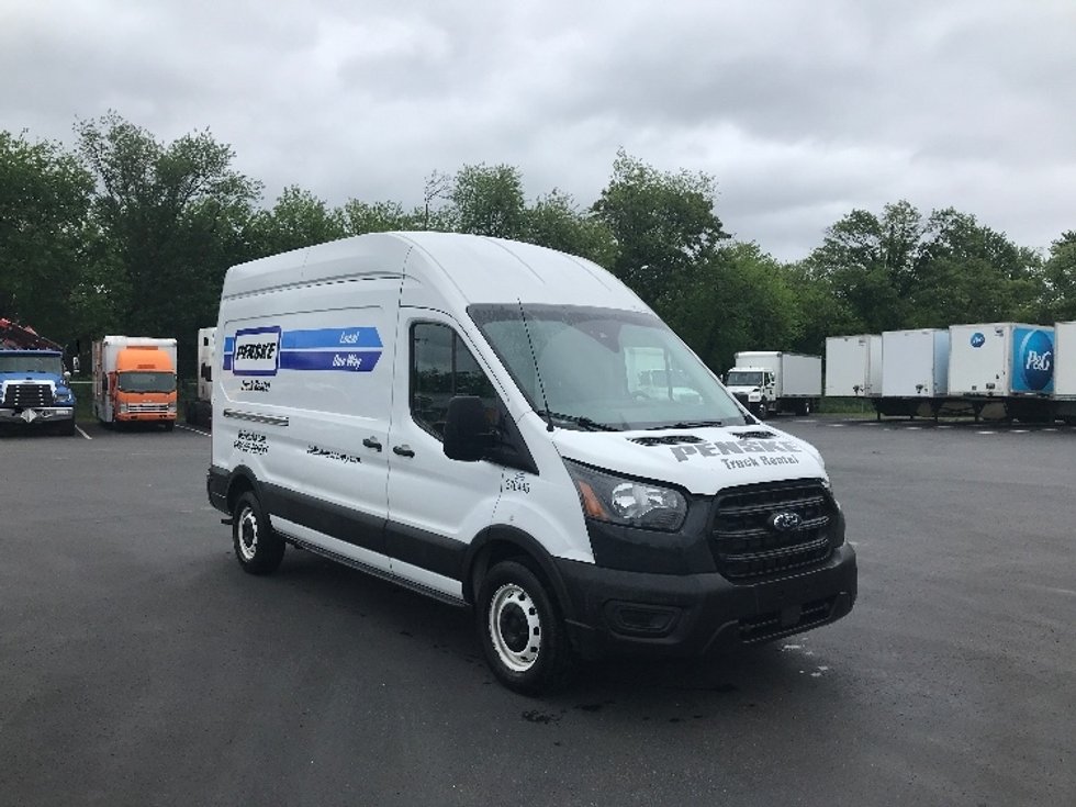 Used Cargo Vans for Sale in NJ Penske Used Trucks