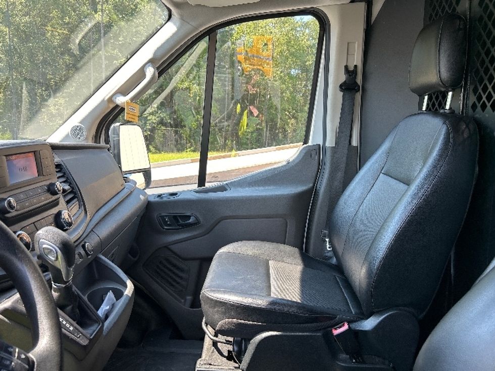 Cargo Van (Panel Van)-Light and Medium Duty Trucks-Ford-2020-Transit 250-Pensacola-FL-106,744\n\t\tmiles-$ 29,500 - Image 18
