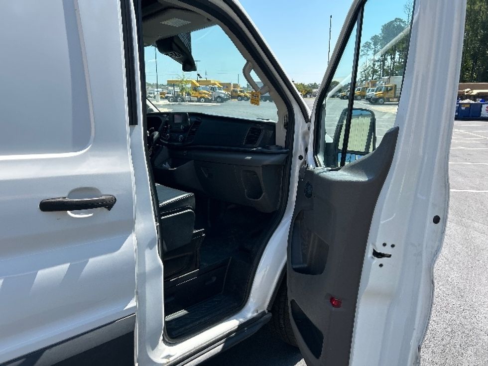 Cargo Van (Panel Van)-Light and Medium Duty Trucks-Ford-2020-Transit 250-Pensacola-FL-106,744\n\t\tmiles-$ 29,500 - Image 19