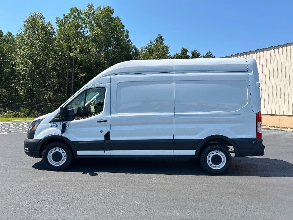 Cargo Van (Panel Van)-Light and Medium Duty Trucks-Ford-2020-Transit 250-Pensacola-FL-106,744\n\t\tmiles-$ 29,500 - Image 4