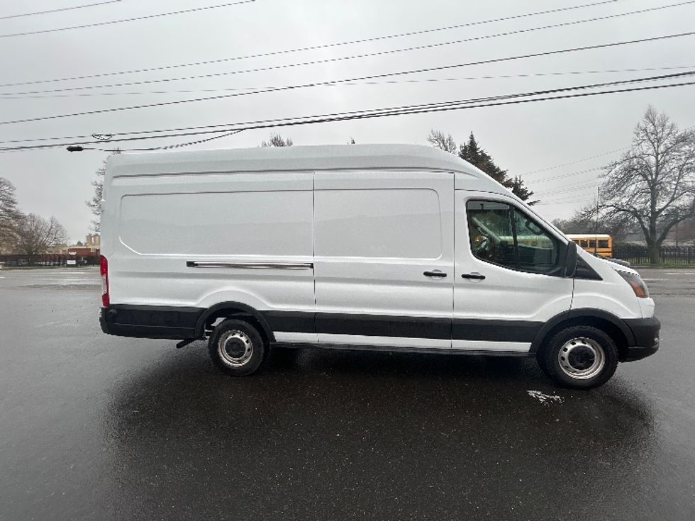 Cargo Van (Panel Van)-Light and Medium Duty Trucks-Ford-2020-Transit 250-Portland-OR-52,778\n\t\tmiles-$ 38,000 - Image 13