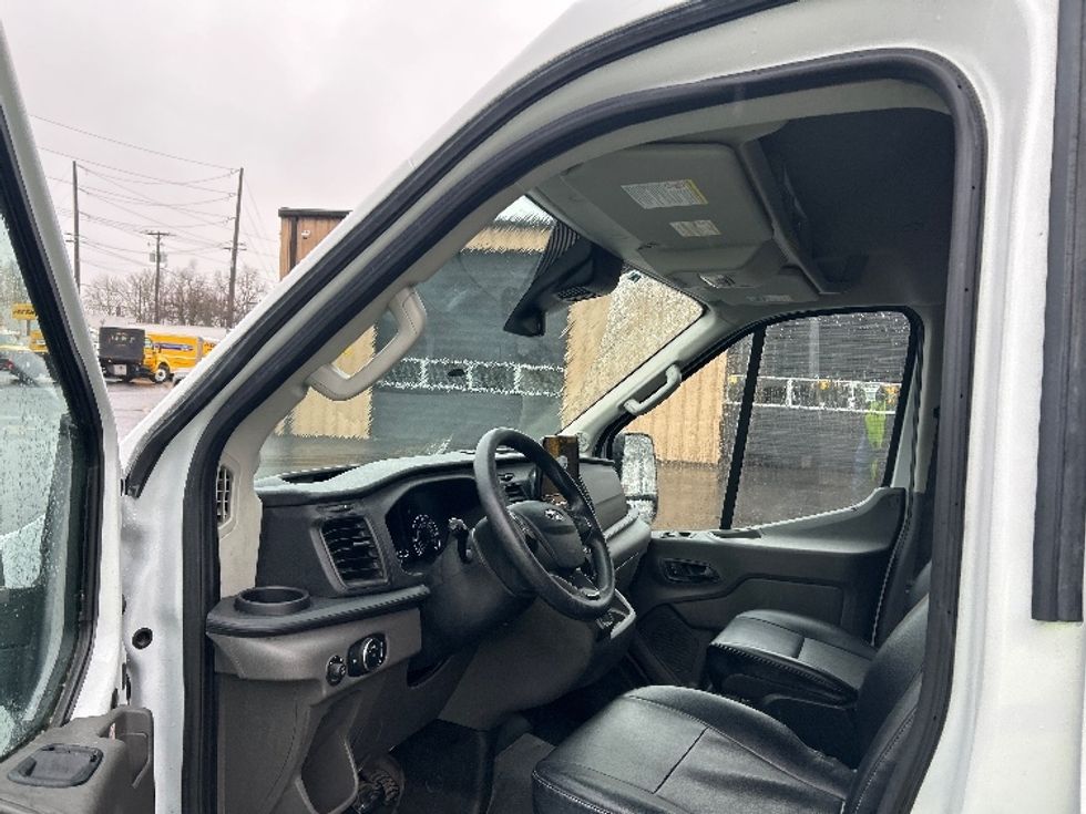 Cargo Van (Panel Van)-Light and Medium Duty Trucks-Ford-2020-Transit 250-Portland-OR-52,778\n\t\tmiles-$ 38,000 - Image 14
