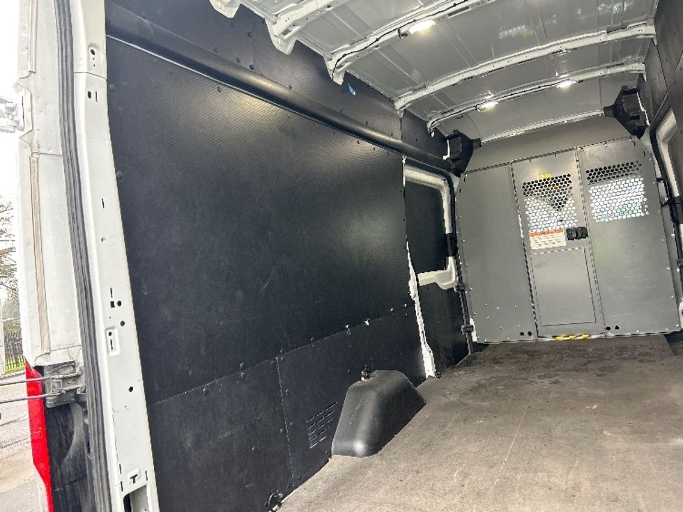 Cargo Van (Panel Van)-Light and Medium Duty Trucks-Ford-2020-Transit 250-Portland-OR-52,778\n\t\tmiles-$ 38,000 - Image 9