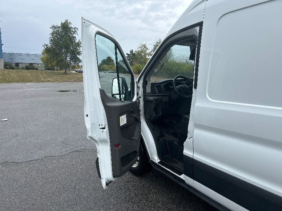 Cargo Van (Panel Van)-Light and Medium Duty Trucks-Ford-2020-Transit 250-Rochester-NY-66,967\n\t\tmiles-$ 31,750 - Image 12