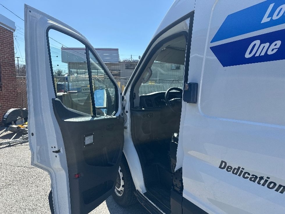 Cargo Van (Panel Van)-Light and Medium Duty Trucks-Ford-2020-Transit 250-Rockville-MD-74,784\n\t\tmiles-$ 34,000 - Image 13