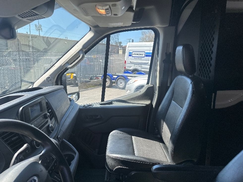 Cargo Van (Panel Van)-Light and Medium Duty Trucks-Ford-2020-Transit 250-Rockville-MD-74,784\n\t\tmiles-$ 34,000 - Image 16