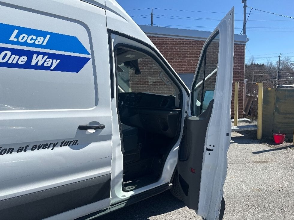 Cargo Van (Panel Van)-Light and Medium Duty Trucks-Ford-2020-Transit 250-Rockville-MD-74,784\n\t\tmiles-$ 34,000 - Image 17