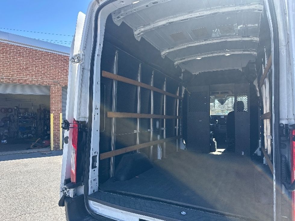 Cargo Van (Panel Van)-Light and Medium Duty Trucks-Ford-2020-Transit 250-Rockville-MD-74,784\n\t\tmiles-$ 34,000 - Image 9